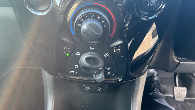 Peugeot 108 1.0 72 Allure 5dr Petrol Hatchback